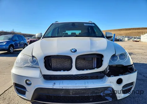 2012 BMW X5 xDrive35I z USA, uszkodzony, nr VIN 5UXZV4C52CL992098